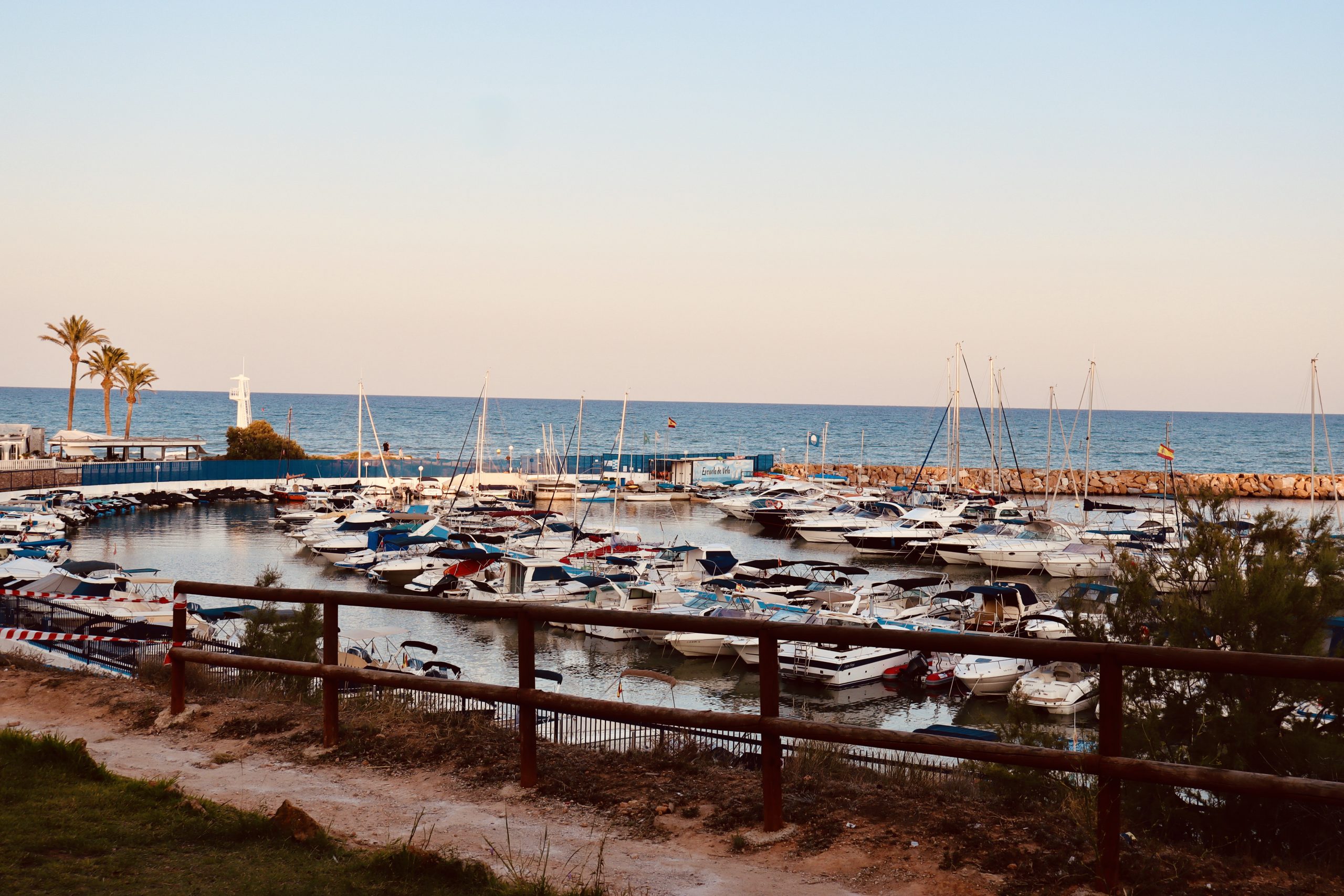 Campoamor's Harbour